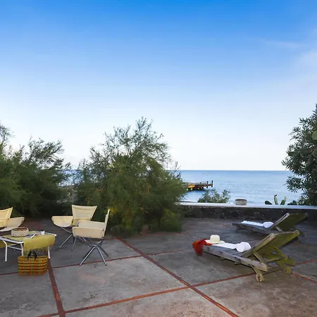 בית נופש Mareblu Luxury Direttamente Sul Mare סטרומבולי