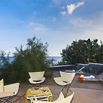 Mareblu Luxury Direttamente Sul Mare Сasa de vacaciones