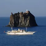 Mareblu Luxury Direttamente Sul Mare * Estrómboli