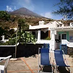 Сasa de vacaciones Mareblu Luxury Direttamente Sul Mare Estrómboli
