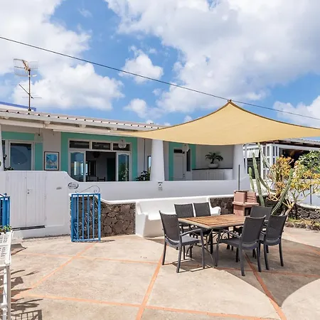 Сasa de vacaciones Mareblu Luxury Direttamente Sul Mare Estrómboli
