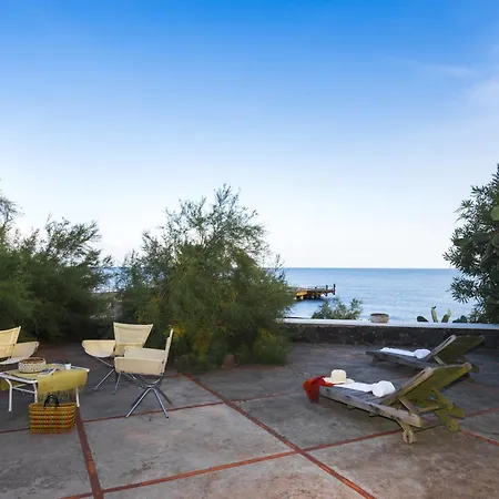 Vakantiehuis Mareblu Luxury Direttamente Sul Mare Stromboli
